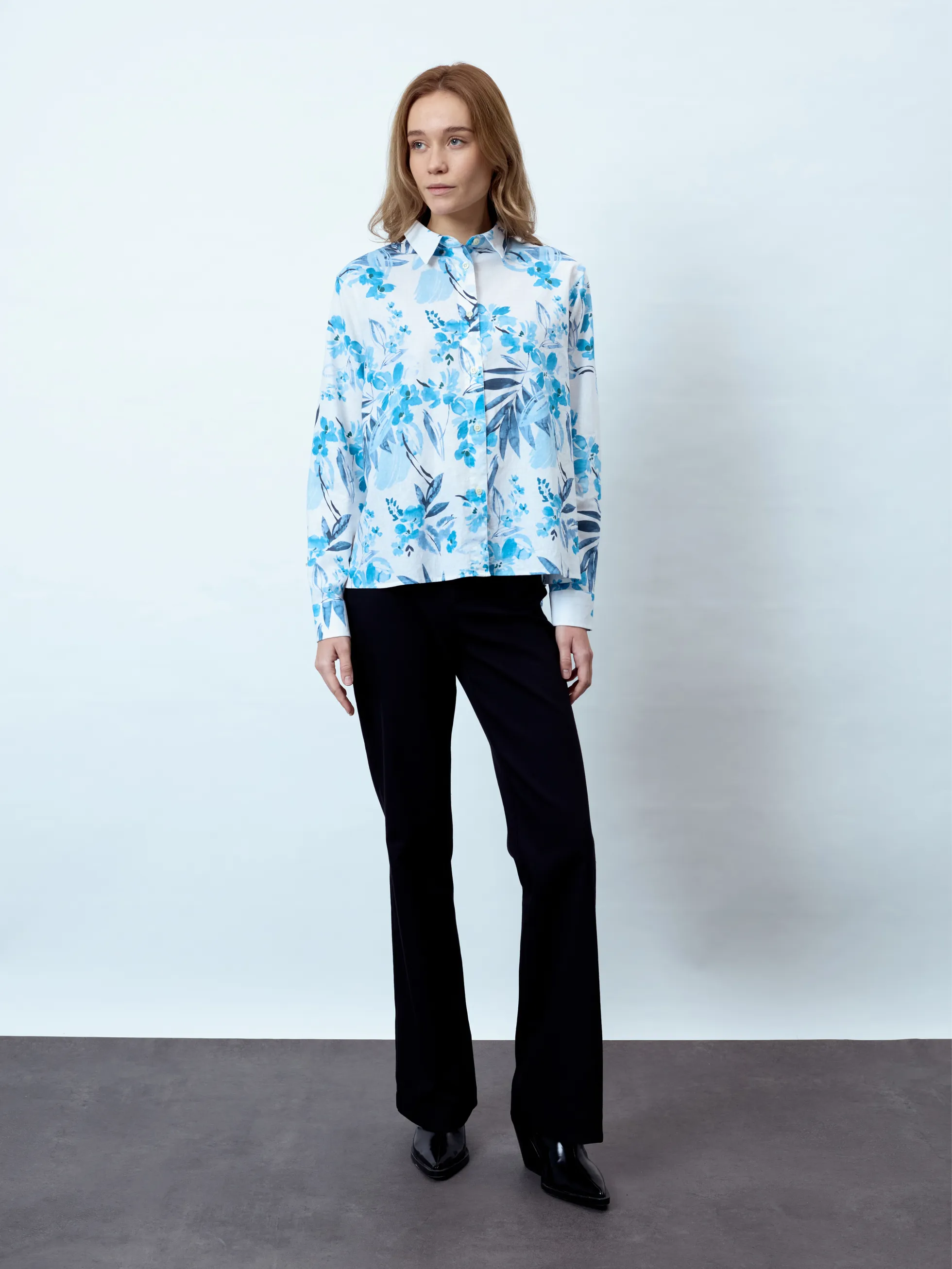 LAURA - Langarm Damenbluse, gewebt